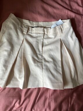 Forever 21 Cream Pleated Mini Skirt
